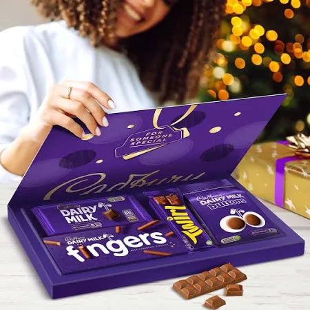 Cadbury Chocolate Large Christmas Selection Box 351g
